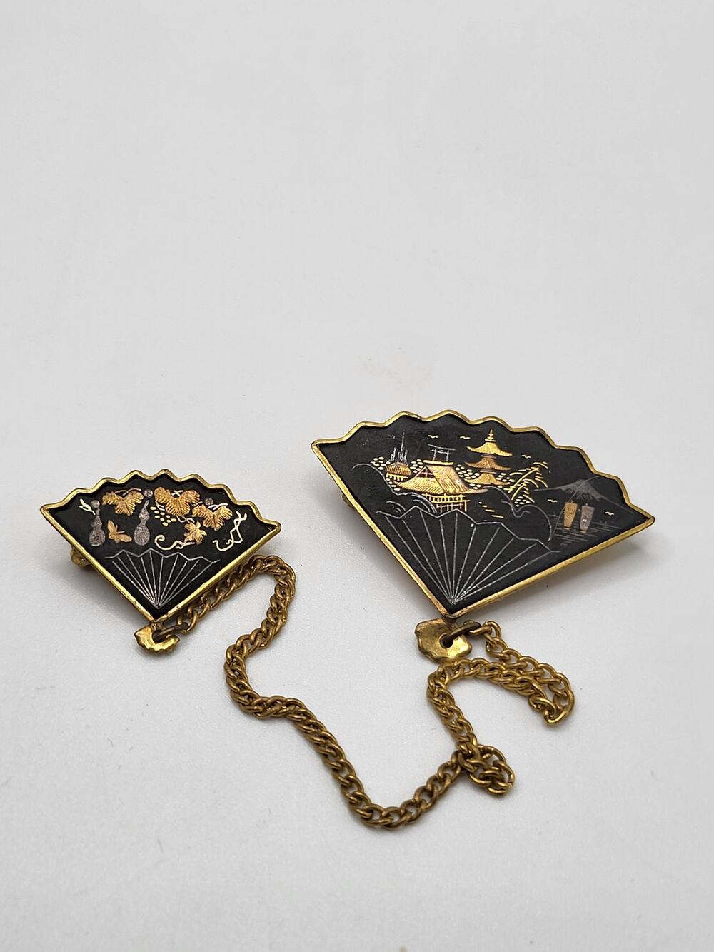 Vintage Japanese Damascene Fan Brooch Pair Gold Black with Chain